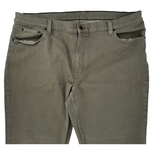 LL Bean Men's BeanFlex Pants 42x32 Loden Green Standard Fit Straight Leg EUC - Picture 4 of 13